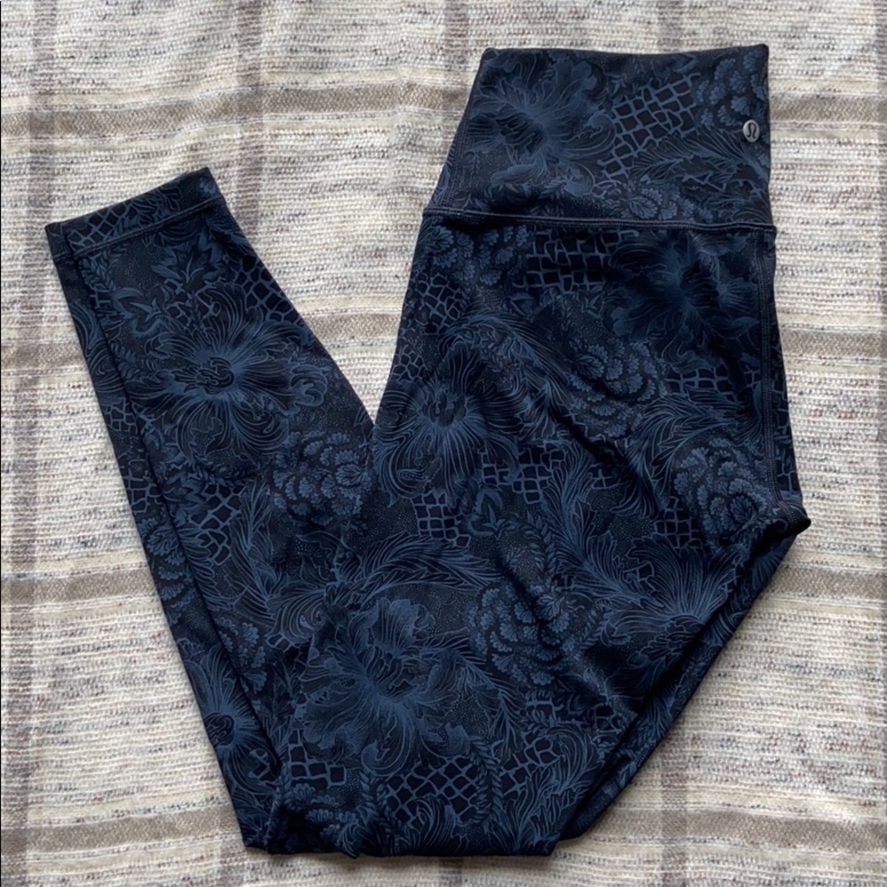Lululemon Floral and Lace Wonder Under Tight